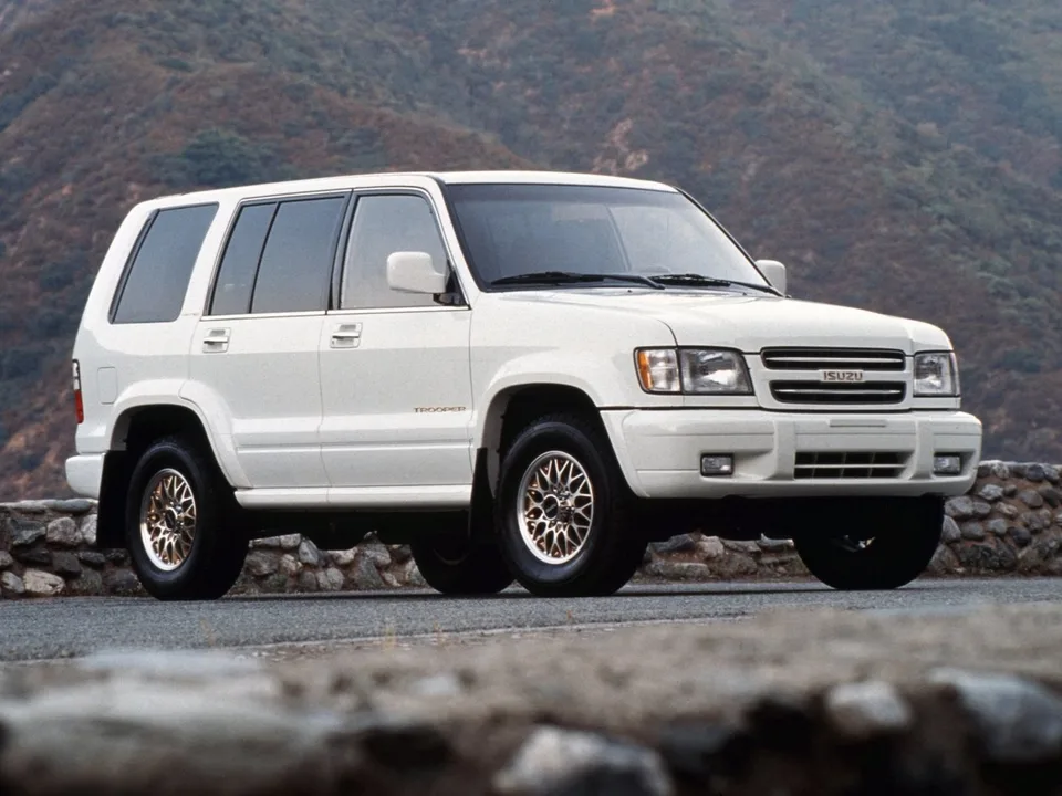 Isuzu Trooper, Generation 2, UB2, Crossover / SUV