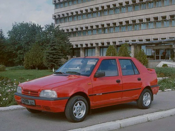Dacia Nova, , Liftback
