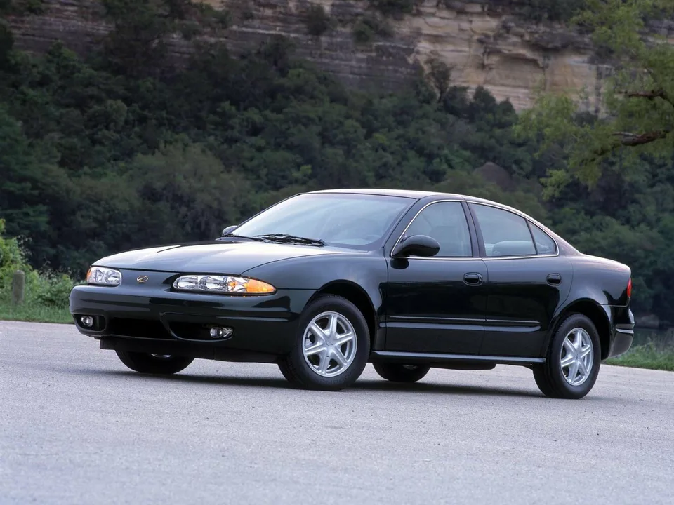 Oldsmobile Alero, , Седан