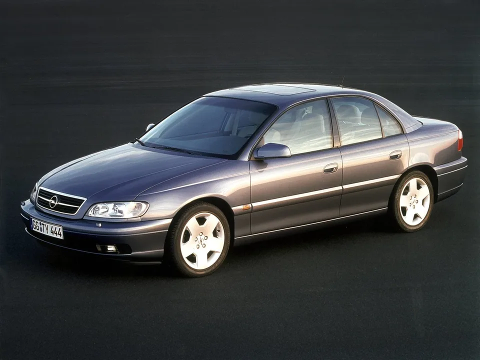 Opel Omega, B Рестайлинг, Sedan