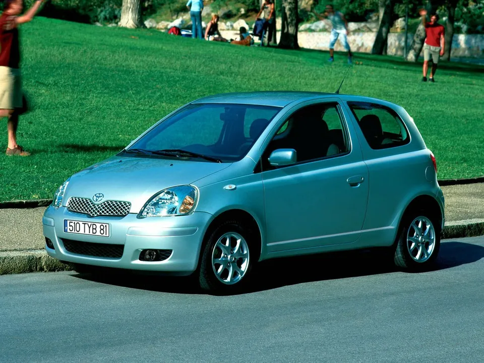 Toyota Yaris, 1 поколение, XP10, рестайлинг, Хэтчбек, 3 двери