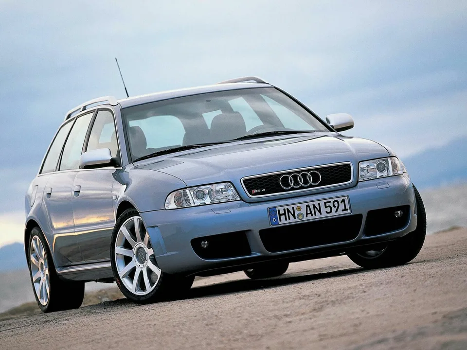 Audi RS 4, I (B5), Универсал