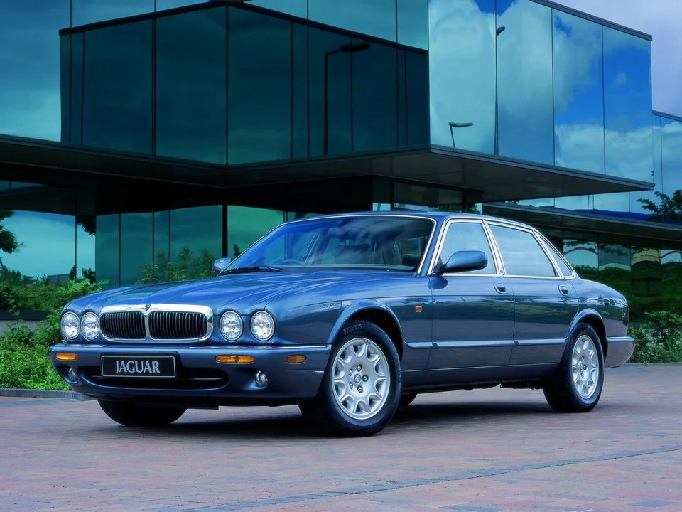 Jaguar XJ, II (X308), Sedan