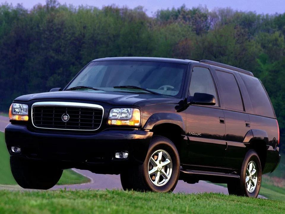 Cadillac Escalade, Generation 1, Crossover / SUV
