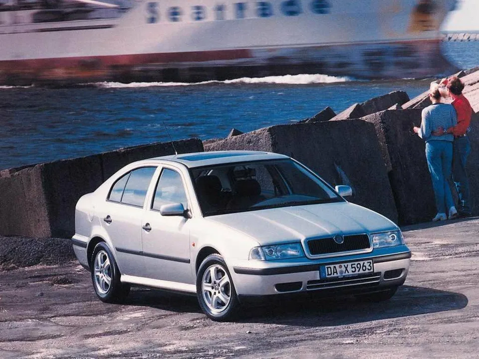 Skoda Octavia, Generation 1, A4, Liftback
