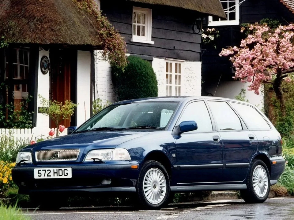 Volvo V40, Generation 1, Estate