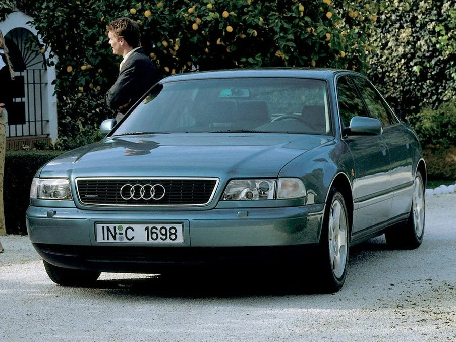 Audi A8, Generation 1, D2, Sedan
