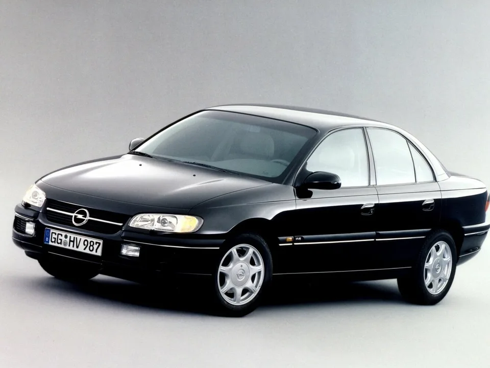 Opel Omega, B, Sedan