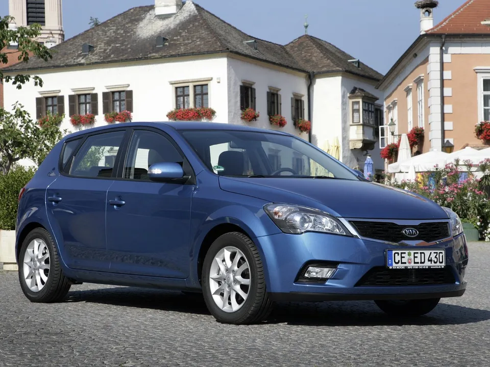 Kia Ceed, I Рестайлинг, 5-door hatchback