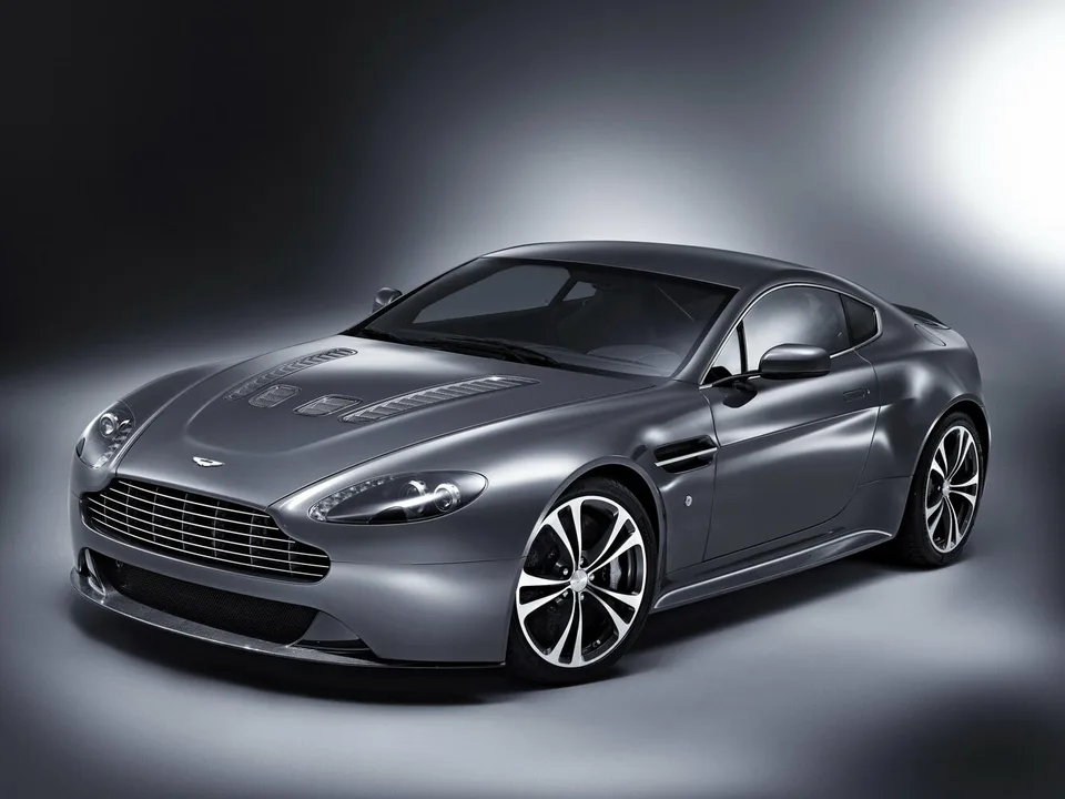 Aston Martin V12 Vantage, I, Coupe