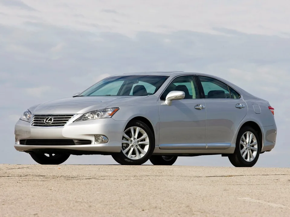 Lexus ES, V Рестайлинг, Sedan