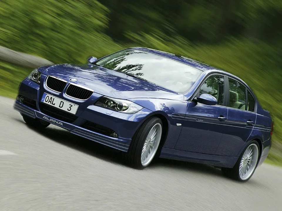 Alpina D3, Generation 1, E90, Sedan