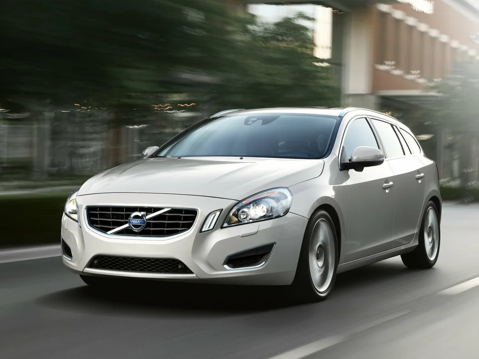 Volvo V60, Generation 1, Estate