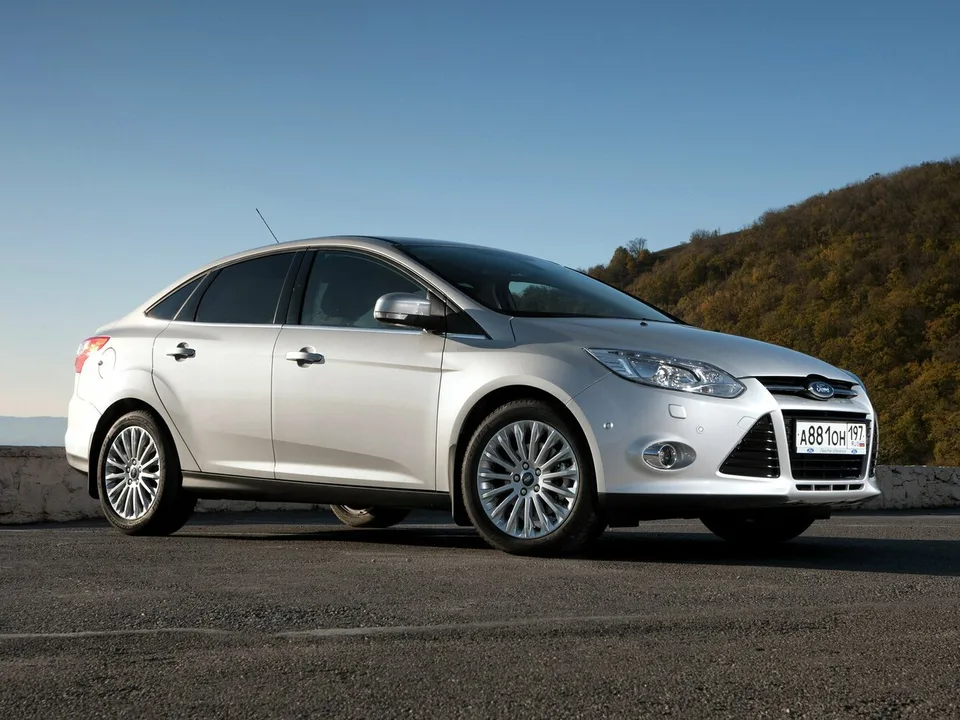 Ford Focus, Generation 3, Sedan