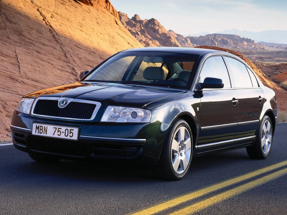 Skoda Superb, Generation 1, 3U, Sedan