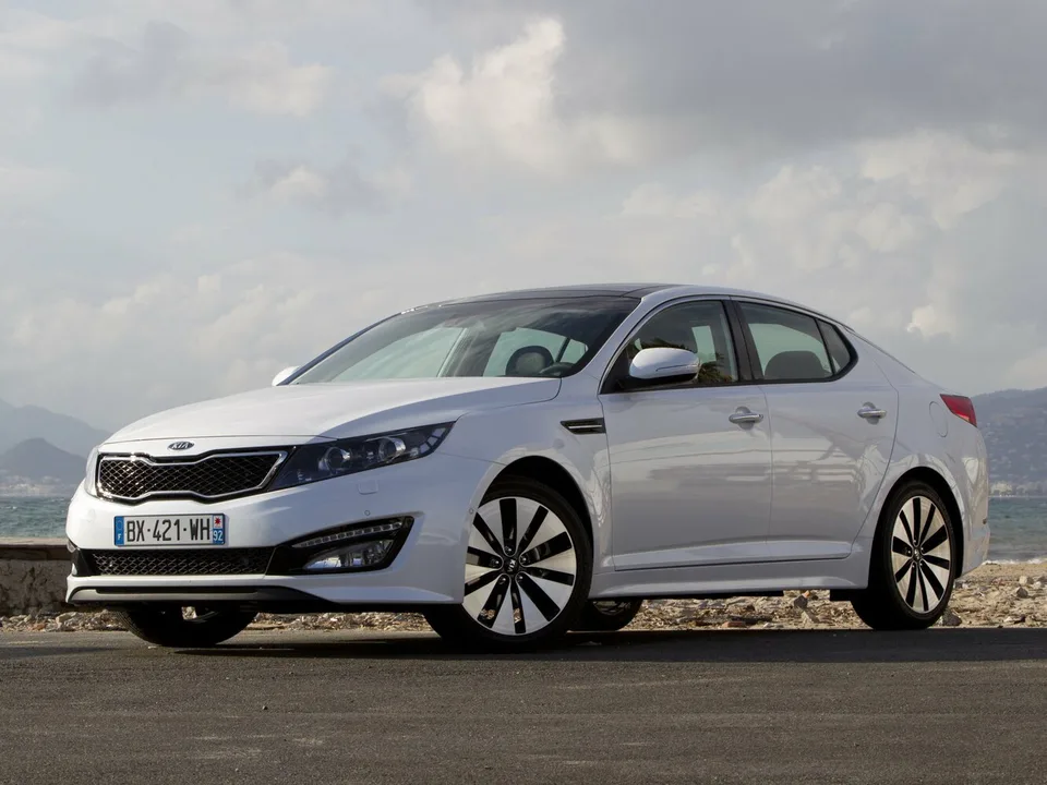 Kia Optima, Generation 3, TF, Sedan