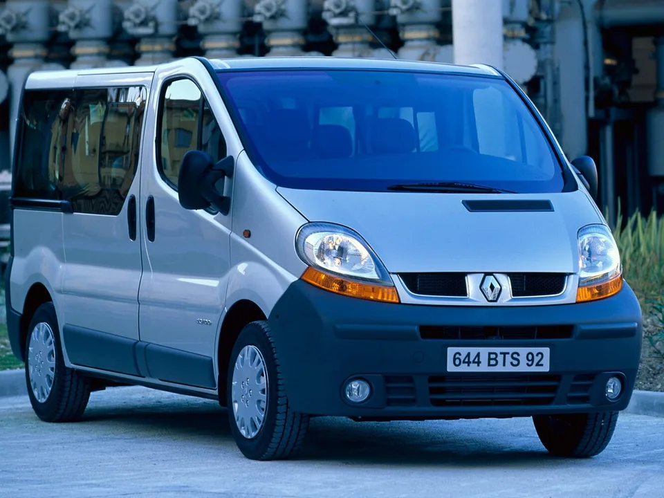Renault Trafic, Generation 2, Minivan