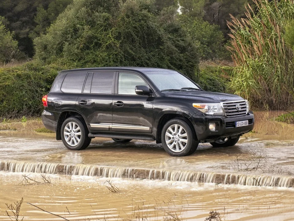 Toyota Land cruiser, 200 Series Рестайлинг 1, Кроссовер / внедорожник