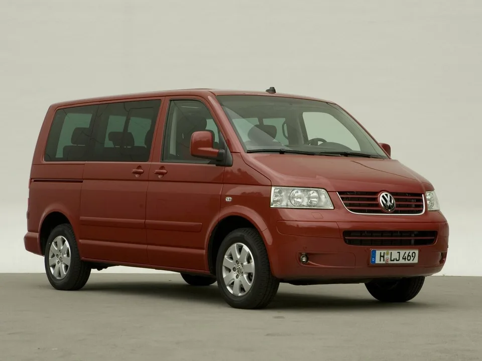 Volkswagen Multivan, T5, Minivan