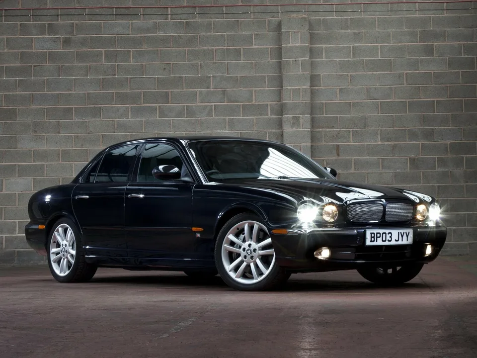 Jaguar XJR, III (X350), Sedan