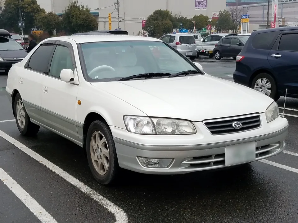 Daihatsu Altis, 1 поколение, Седан