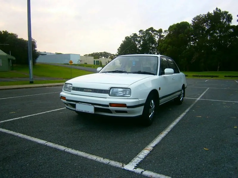 Daihatsu Applause, I, Лифтбек