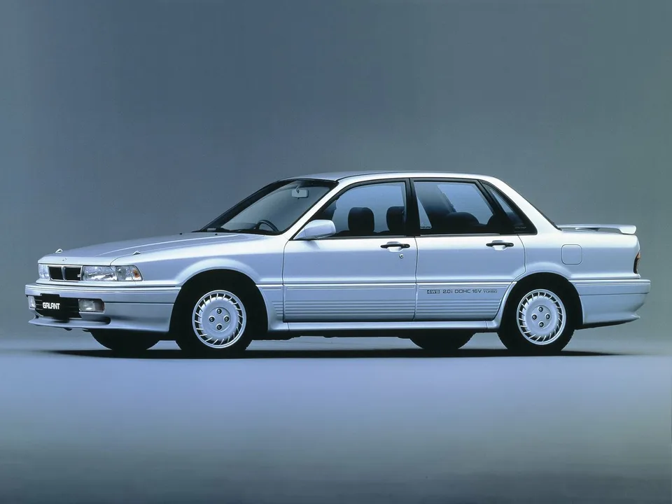 Mitsubishi Galant, Generation 6, Liftback