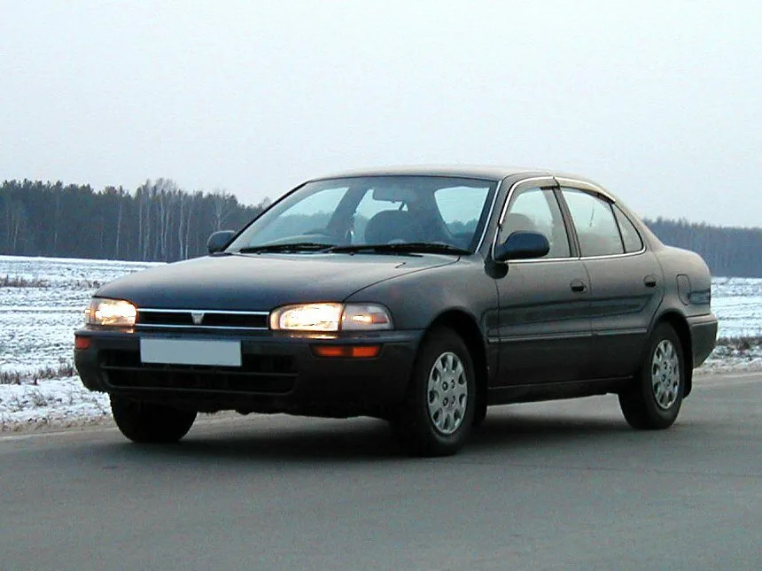 Toyota Sprinter, 7 поколение, E100, Седан