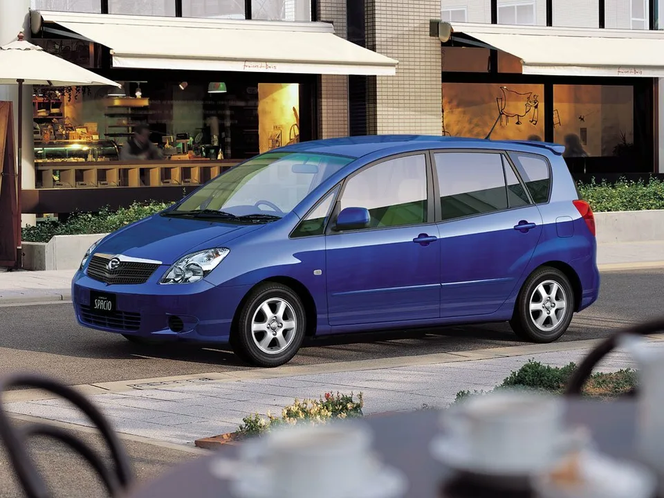 Toyota Corolla spacio, II, Компактвэн