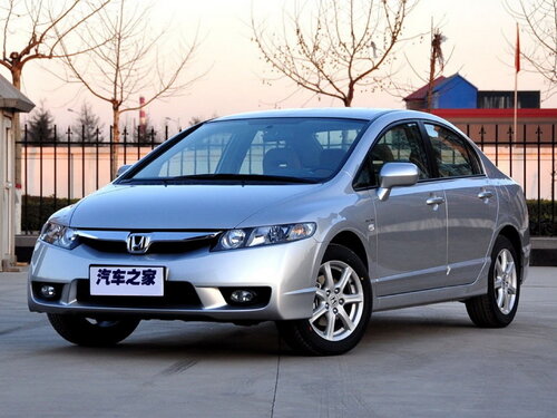 Honda Civic, 8 поколение, рестайлинг, Седан