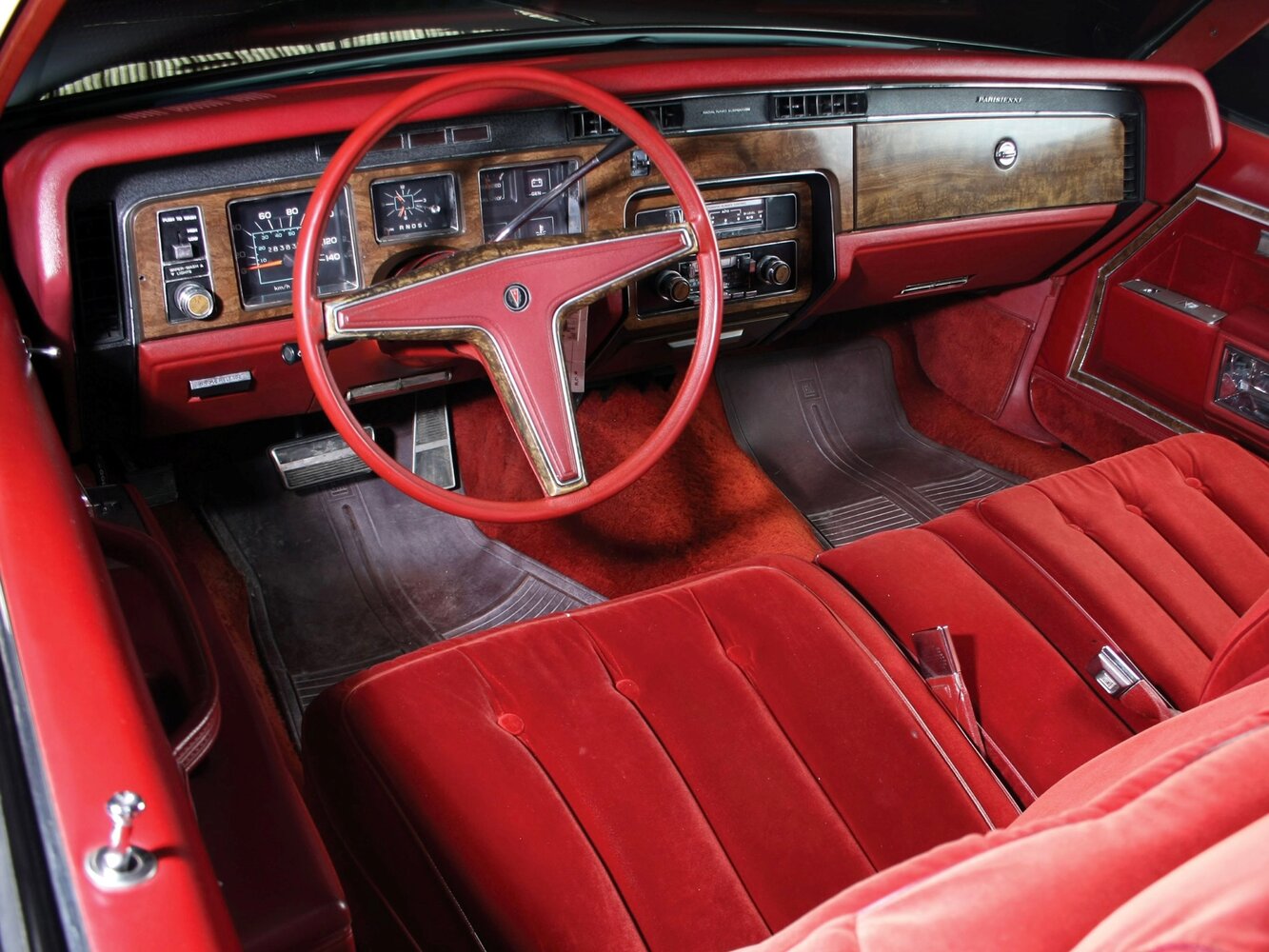Pontiac Parisienne, , 1971–1986, Седан: Передняя панель