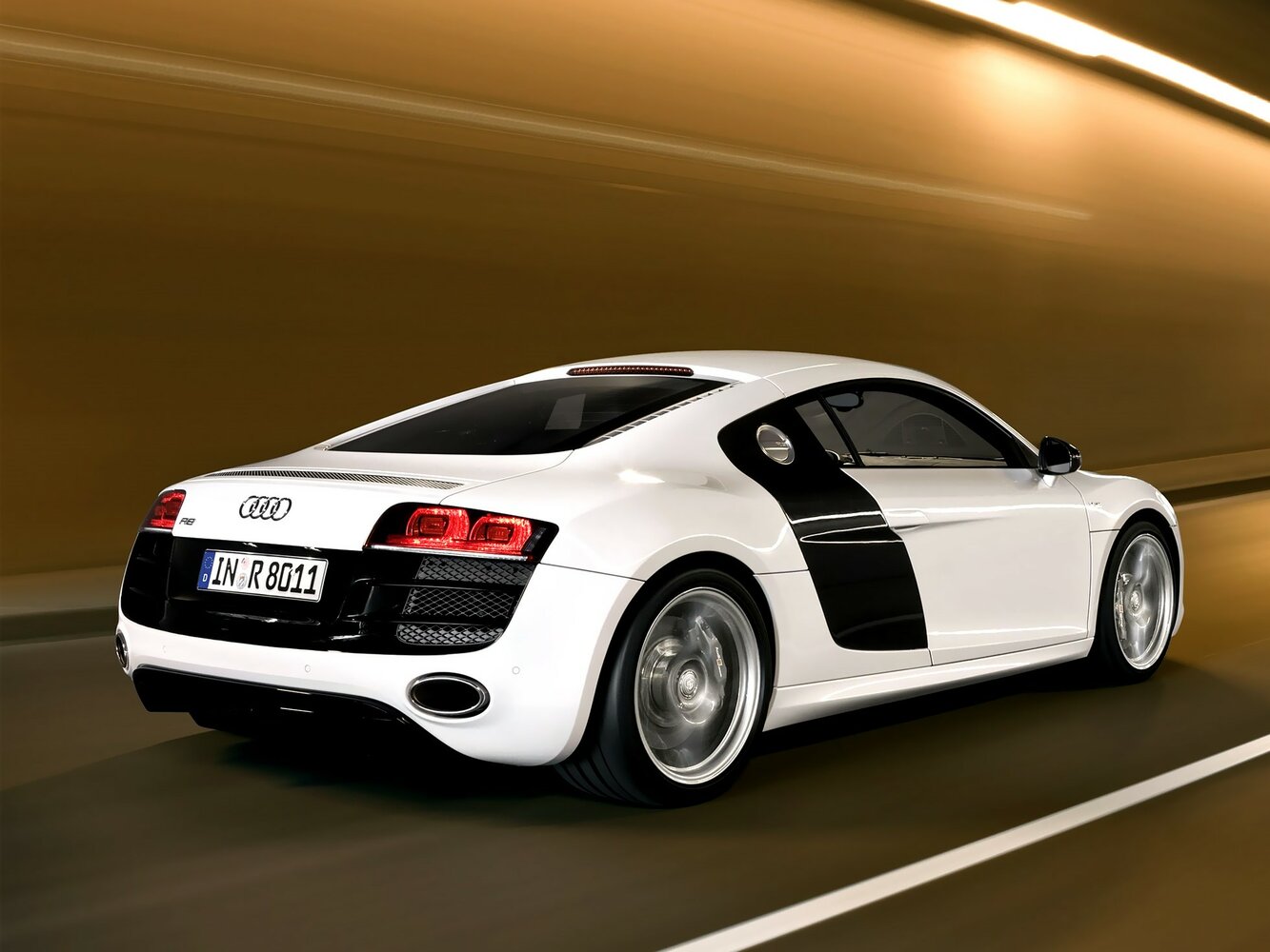 Audi R8, I (Typ 42), 2007–2012, Купе: Вид сзади в три четверти