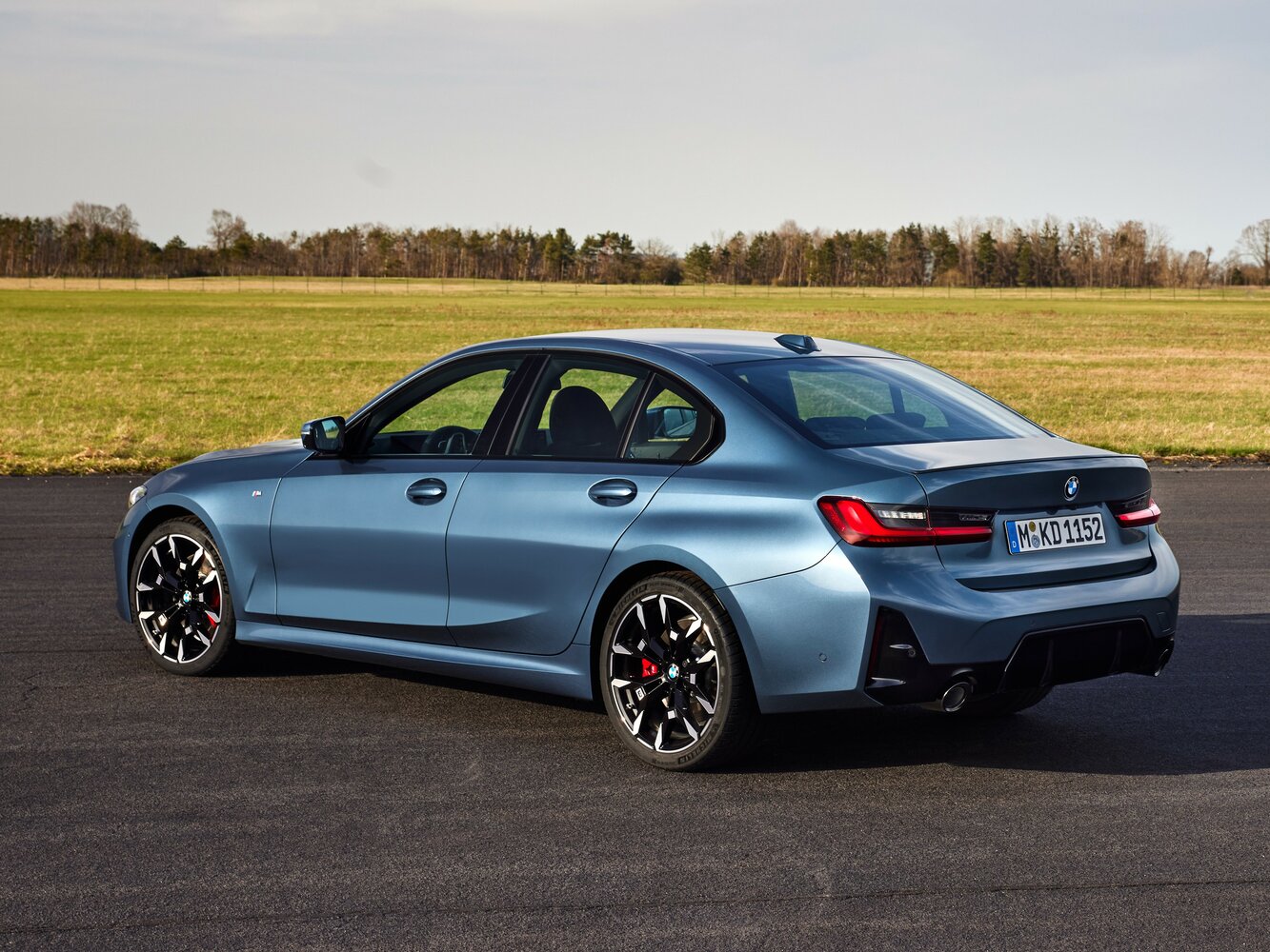 BMW 3 серии, VII (G2x) Рестайлинг 2, 2024–2026, Седан: Вид сзади в три четверти