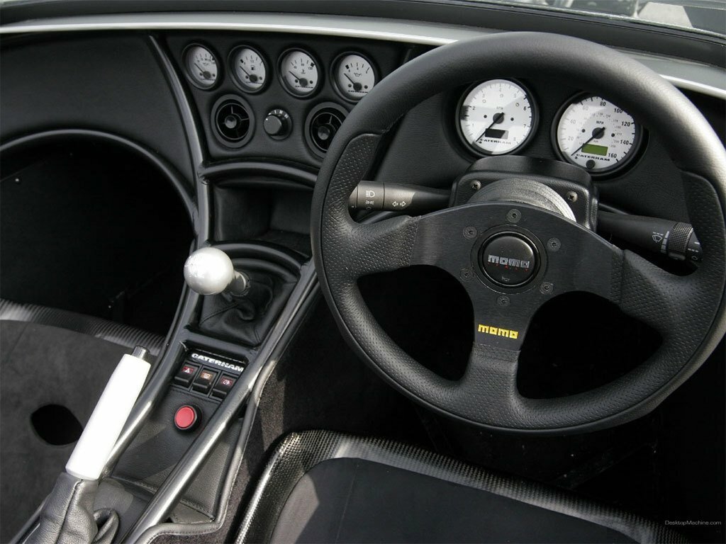 Caterham CSR, , 2005–2026, Родстер: Передняя часть салона