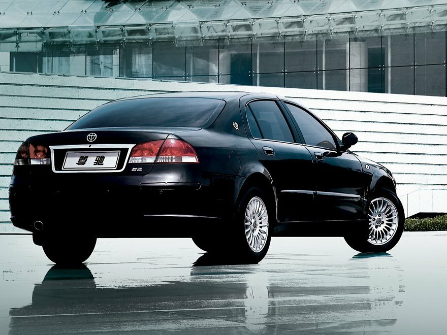 Brilliance M1 (BS6), I, 2004–2009, Седан: Вид сзади в три четверти