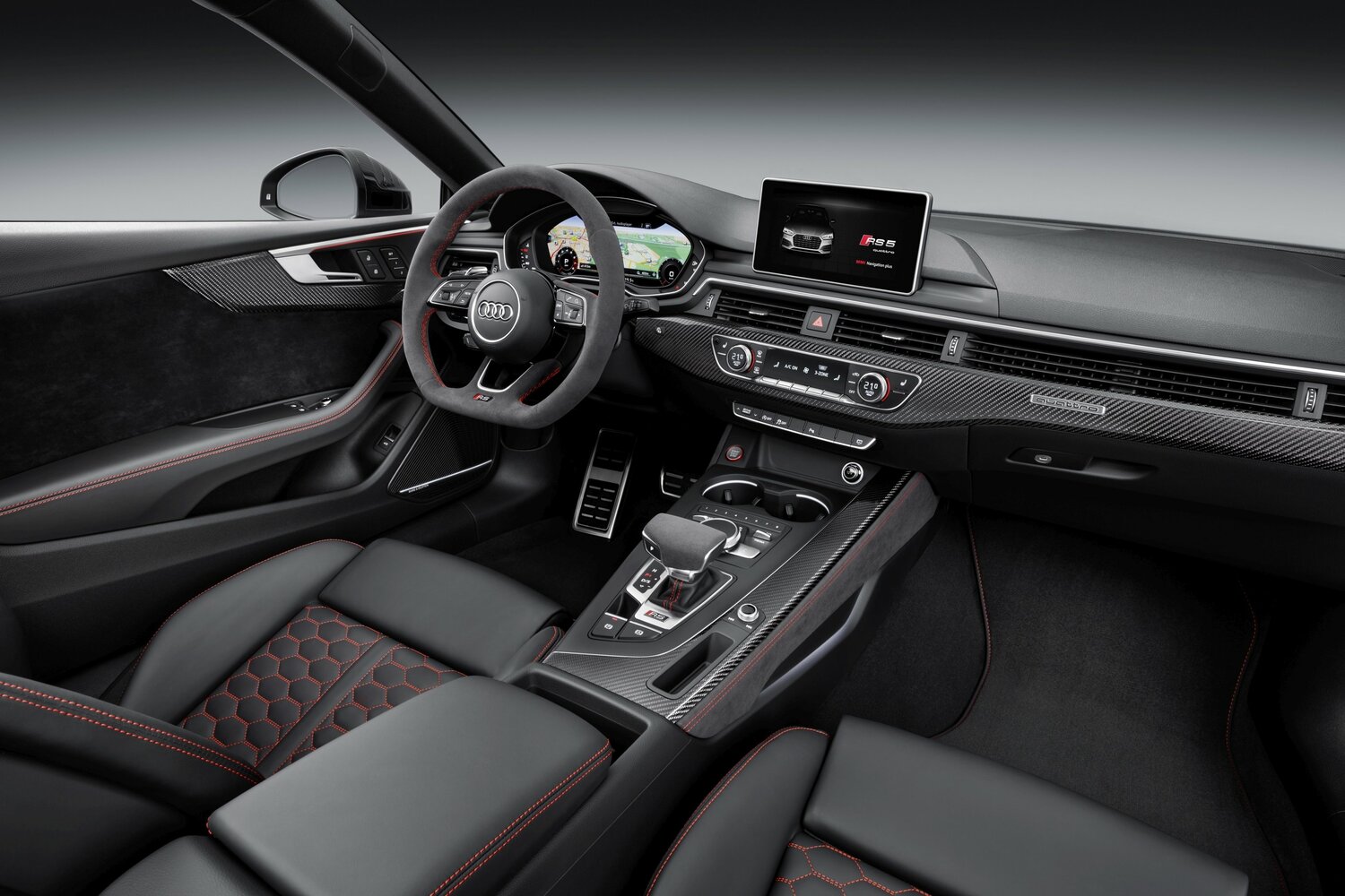 Audi RS 5, II (F5), 2017–2019, Купе: Передняя часть салона