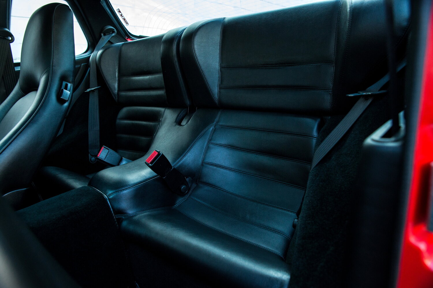 Porsche 968, , 1991–1995, Купе: Задняя часть салона