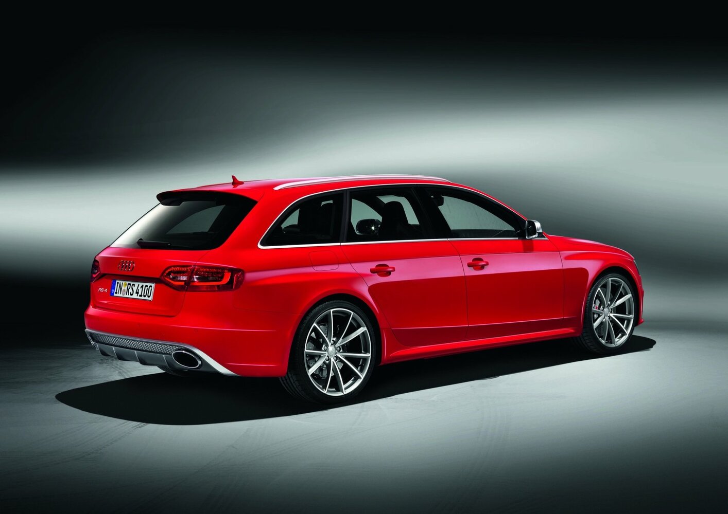 Audi RS 4, III (B8), 2012–2015, Универсал 5 дв.: Вид сзади в три четверти