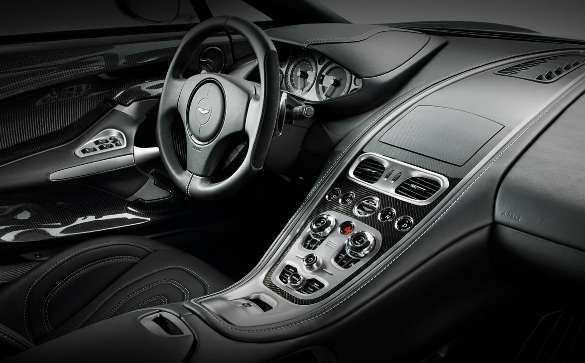 Aston Martin One-77, , 2009–2012, Купе: Передняя часть салона