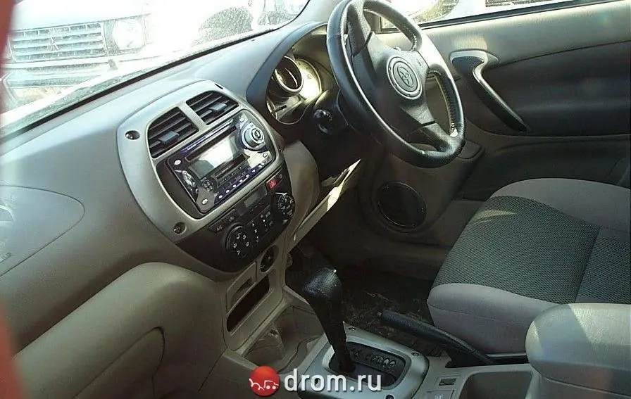 Toyota RAV4, Generation 2, XA20, Japan, 05.2000 - 07.2003: generation photograph 17853