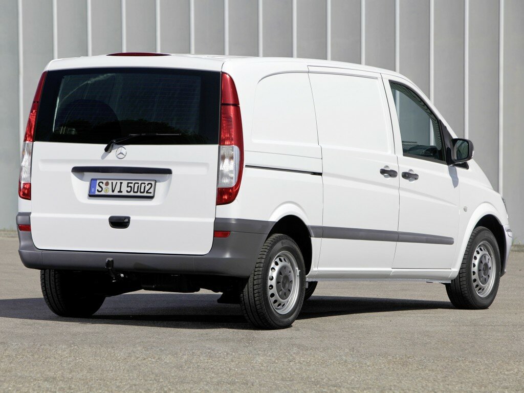 Mercedes-Benz Vito, II (W639) Рестайлинг, 2010–2014, Фургон: Вид сзади в три четверти