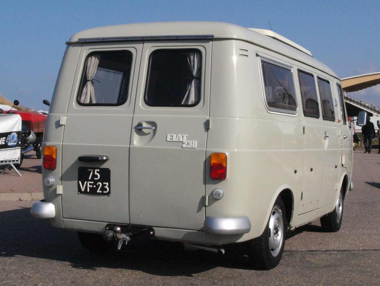Fiat 238, , 1966–1982, Минивэн: Вид сзади в три четверти