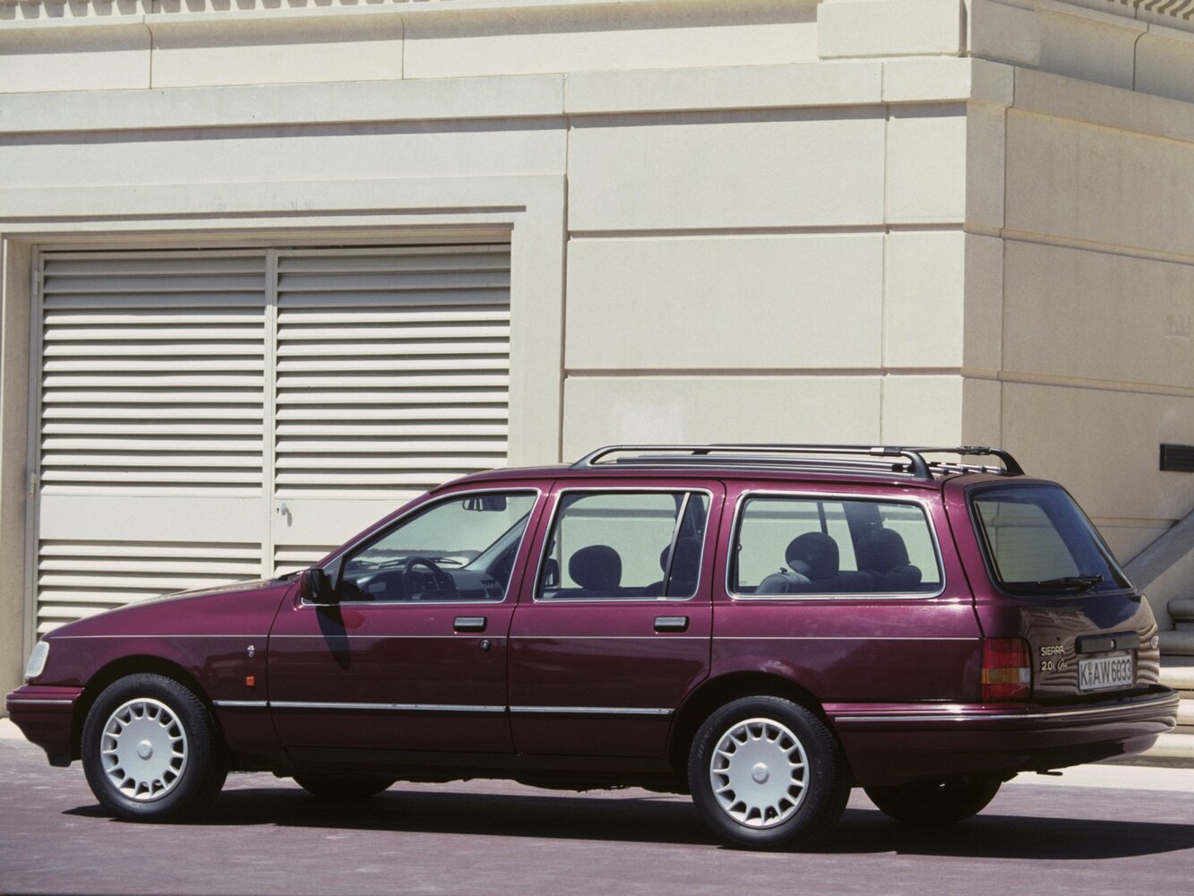 Ford Sierra, I Рестайлинг, 1987–1993, Универсал 5 дв.: Вид сзади в три четверти