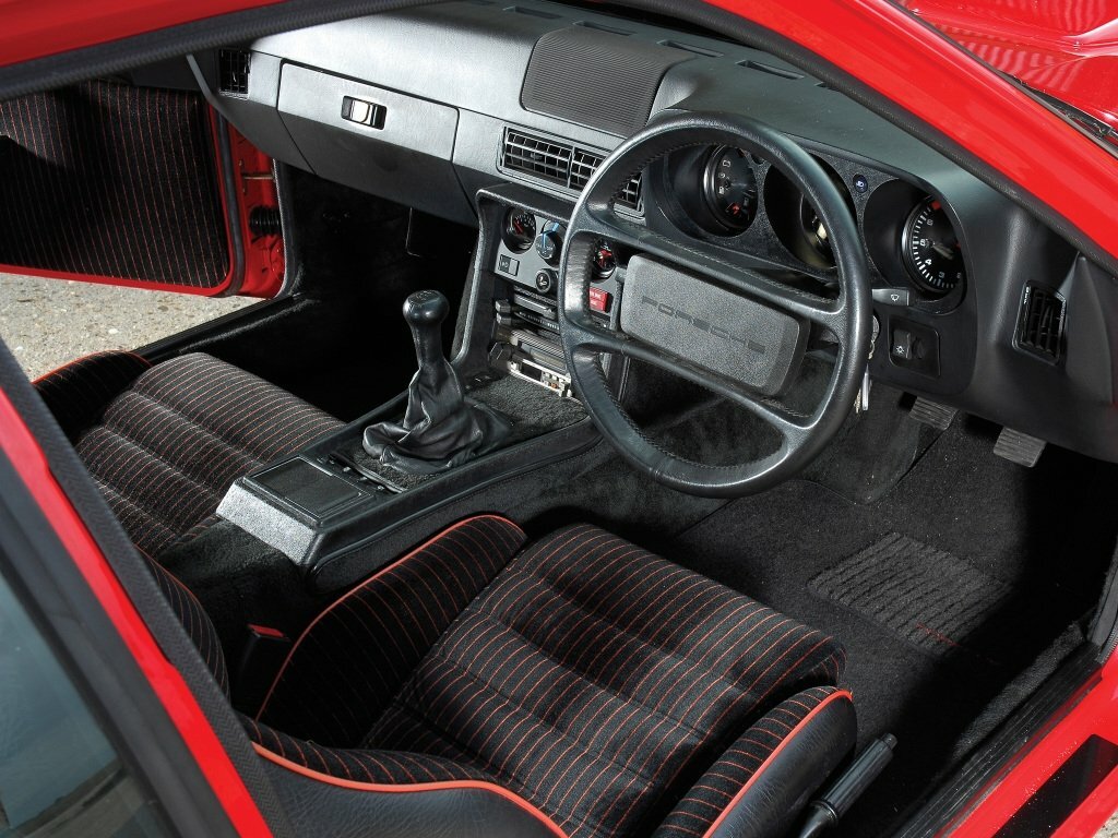 Porsche 924, , 1975–1988, Купе: Передняя часть салона