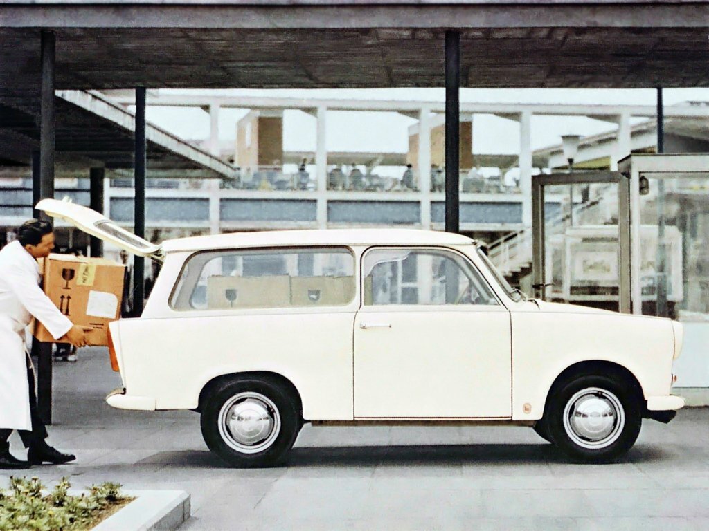 Trabant P 601, , 1963–1990, Estate 3 door: Side view