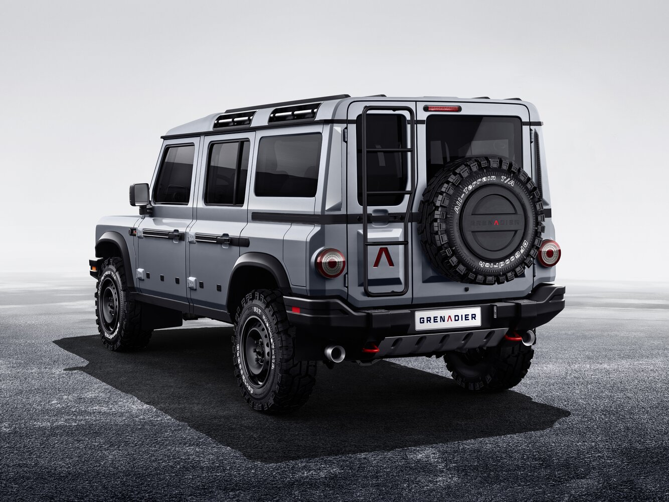Ineos Grenadier, , 2022–2026, SUV 5 door: Rear three-quarter view