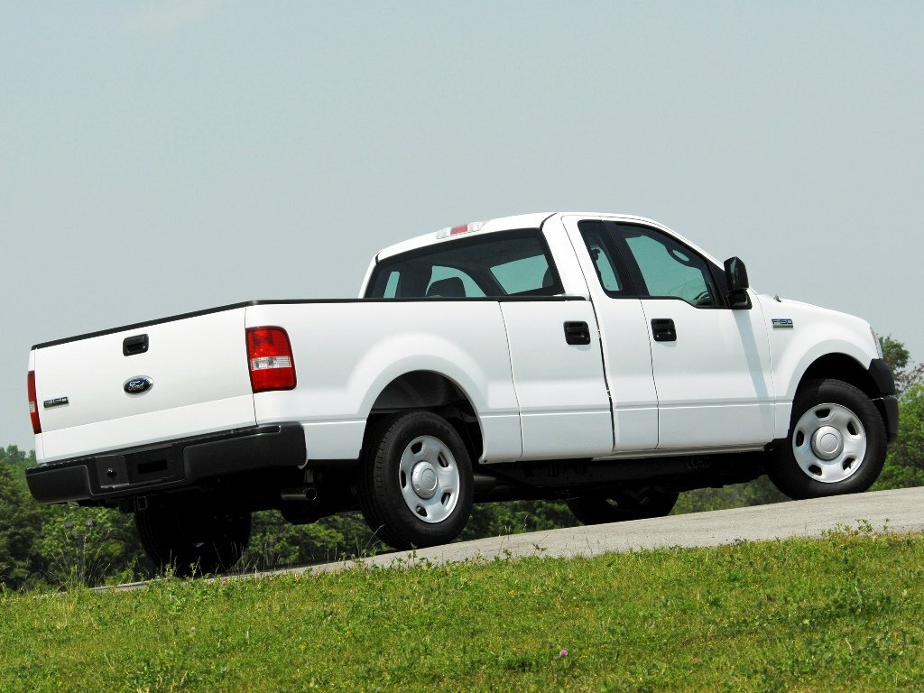 Ford F-150, XI, 2003–2008, Пикап Полуторная кабина: Вид сзади в три четверти