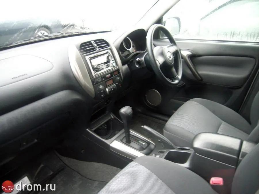 Toyota Rav4, 2 поколение, XA20, рестайлинг, Джип/suv 5 дв., Япония, 08.2003 - 10.2005: фото поколения 14