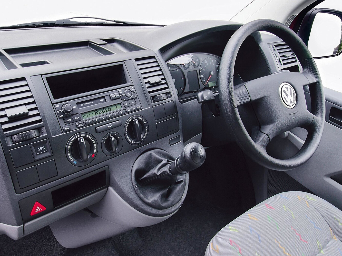 Volkswagen Transporter, T5, 2003–2009, Van: Front cabin