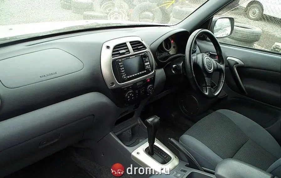 Toyota RAV4, Generation 2, XA20, Japan, 05.2000 - 07.2003: generation photograph 17809